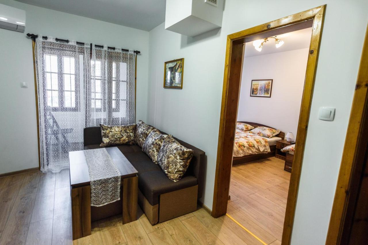 Апартамент Трапезица Veliko Tărnovo Exteriör bild