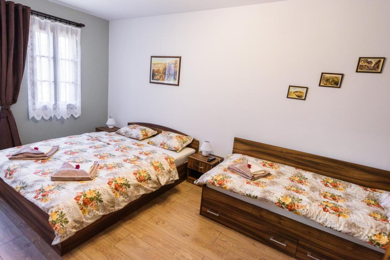 Апартамент Трапезица Veliko Tărnovo Exteriör bild