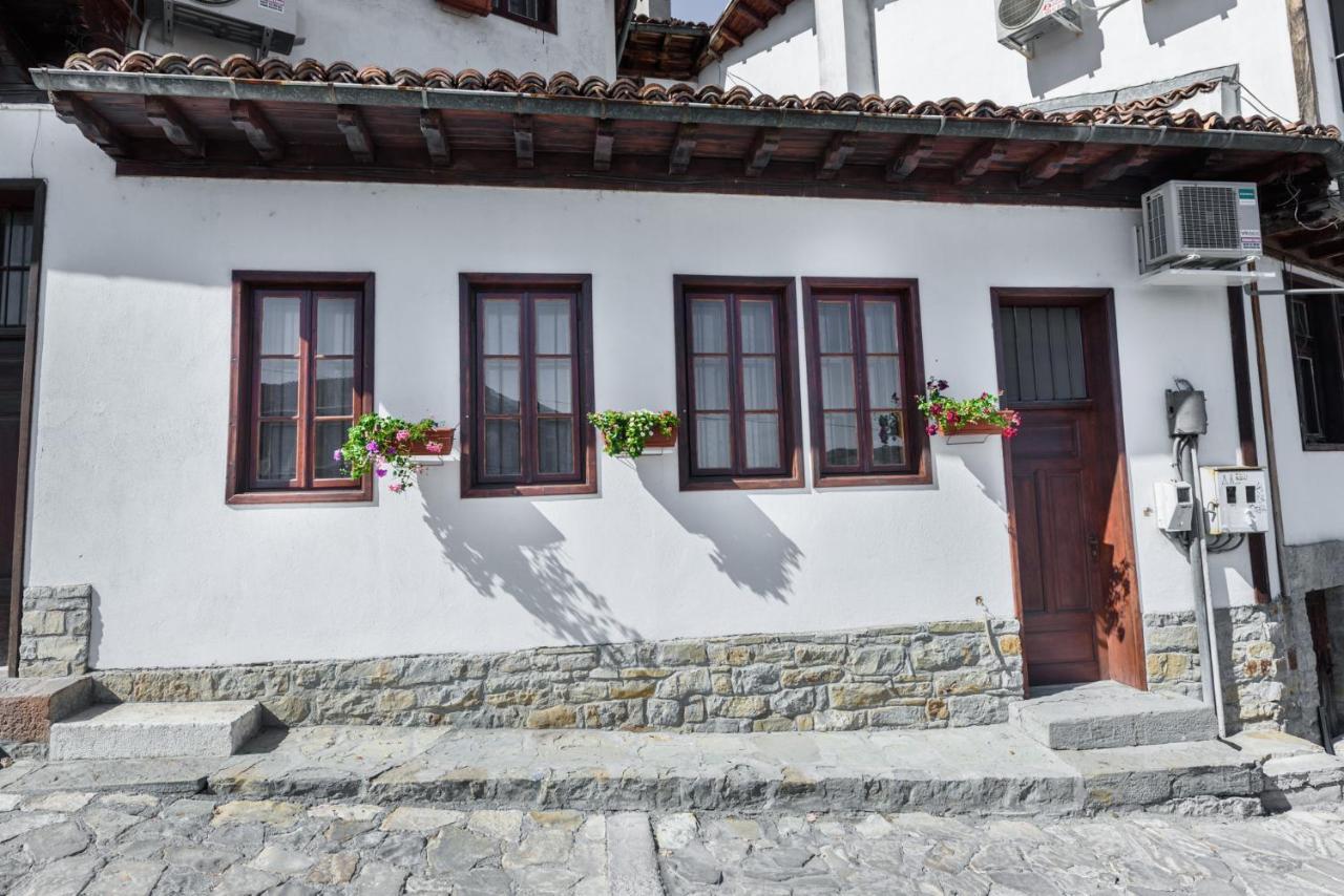 Апартамент Трапезица Veliko Tărnovo Exteriör bild